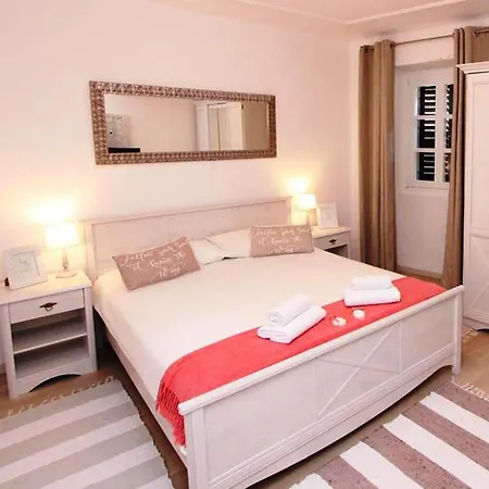 Crystal Luxe Apartment Rovinj